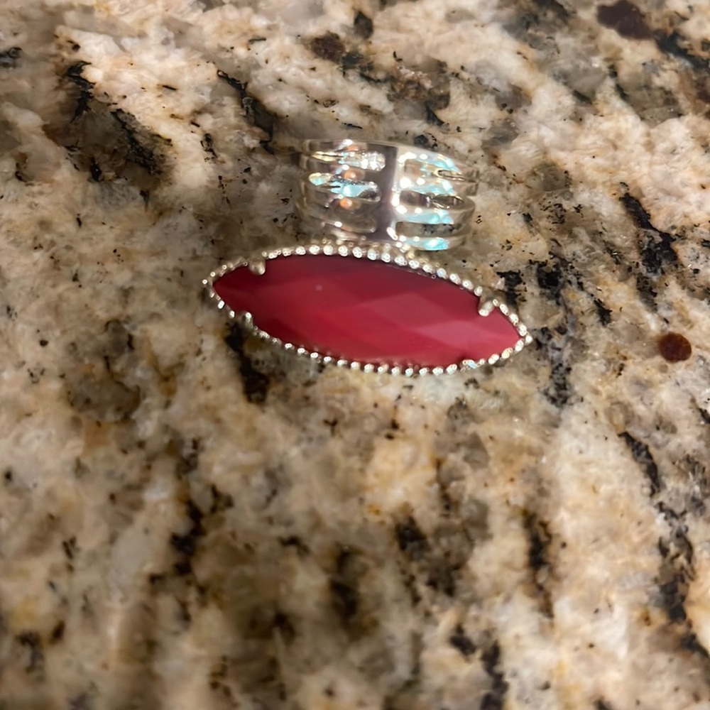 Kendra Scott Chelsea Geometric Shape Ring-dark red- New!